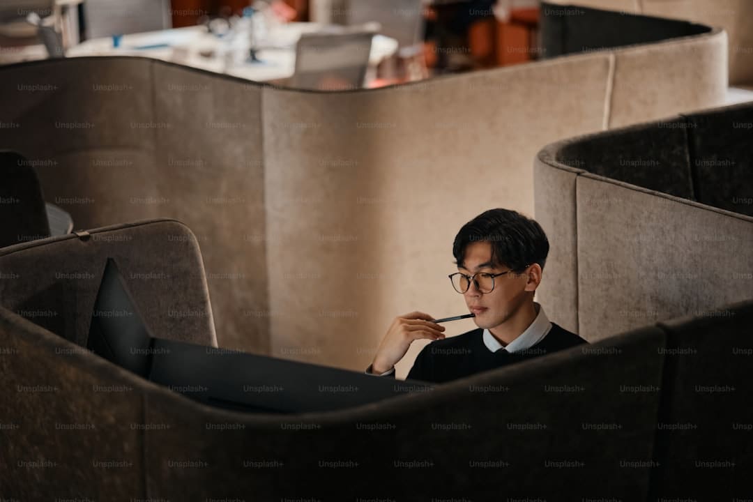 《白玫瑰》张铎演的是谁?